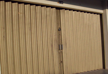folding gate